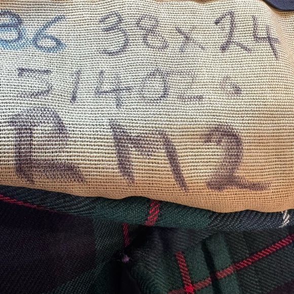 Brand New Scottish Tartan Kilt with Set Pleats Size 36”-38”. Poss Robertson Clan - Picture 9 of 9